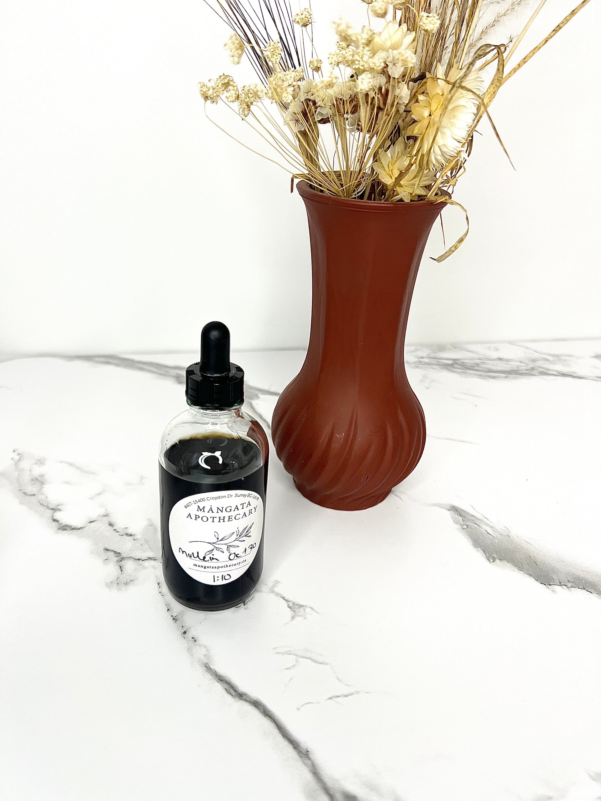 Mullein Tincture - Product Image For Mangata Dispensary